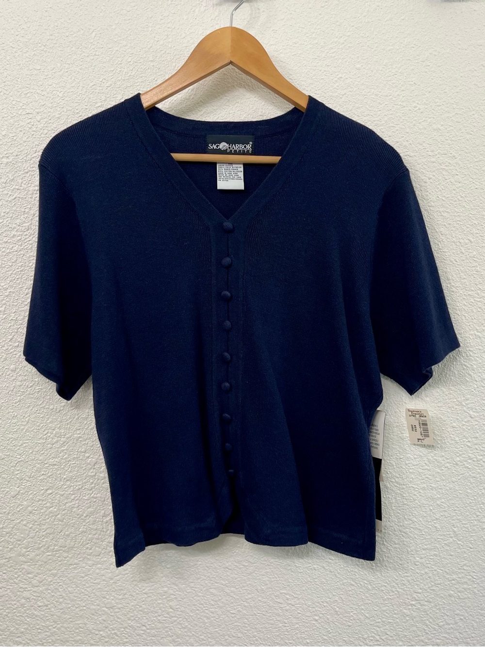 Sag Harbor Dark Navy Short-Sleeve V-Neck Buttoned Knit Sweater Top